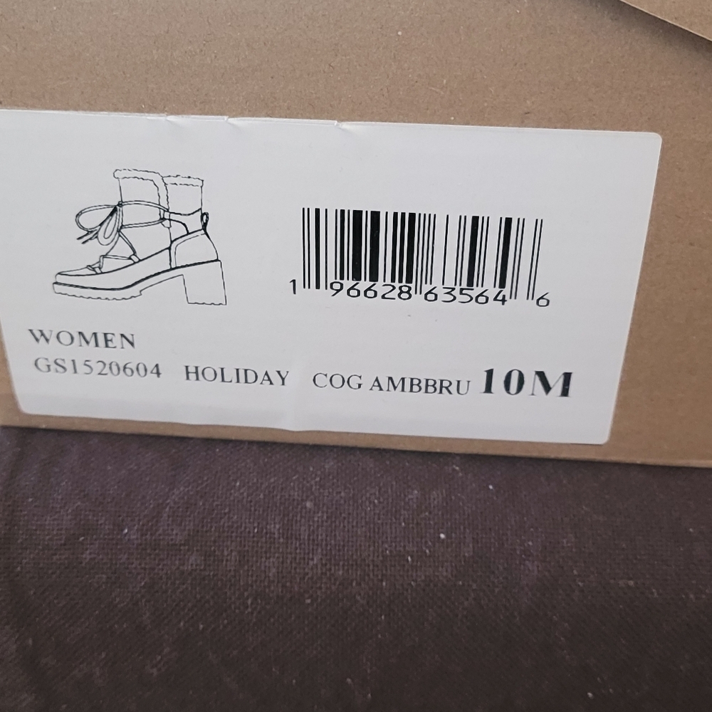MIA  Sherpa Detail "Holiday" Lace Up Boot Size 10